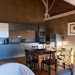 Demeure Saint Louis Historic Manor, 700m, Free Parking,a C,clim,wifi, View, Garden ベッド・アンド・ブレックファスト