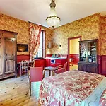 Demeure Saint Louis Historic Manor, 700m, Free Parking,a C,clim,wifi, View, Garden ベッド・アンド・ブレックファスト 4*