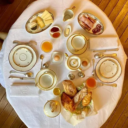 Demeure Saint Louis Historic Manor, 700m, Free Parking,a C,clim,wifi, View, Garden Alojamento de Acomodação e Pequeno-almoço 4*