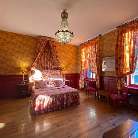 Demeure Saint Louis Historic Manor, 700m, Free Parking,a C,clim,wifi, View, Garden