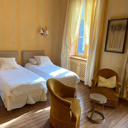 Bed & Breakfast Demeure Saint Louis Historic Manor, City 700M, Parking,A C,Clim,Wifi, Heated Pool, City View Carcassonne
