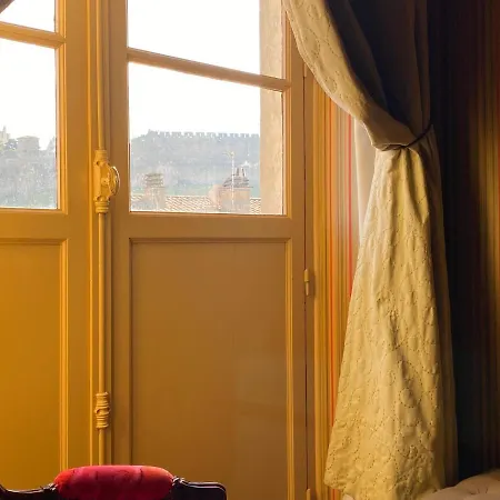 Demeure Saint Louis Historic Manor, City 700M, Parking,A C,Clim,Wifi, Heated Pool, City View Bed & Breakfast