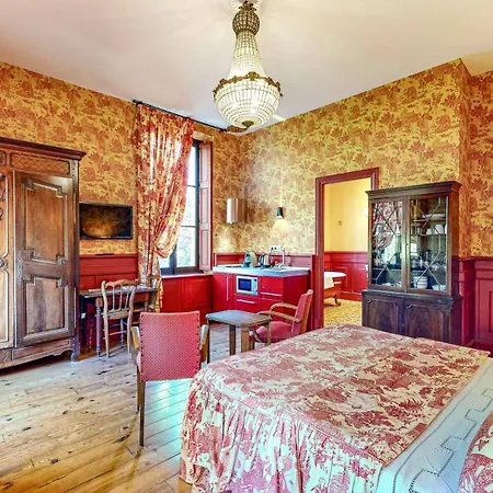 Demeure Saint Louis Historic Manor, 700m, Free Parking,a C,clim,wifi, View, Garden Bed and Breakfast 4*