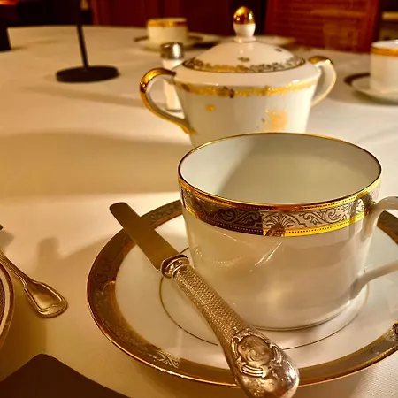 Demeure Saint Louis Historic Manor, 700m, Free Parking,a C,clim,wifi, View, Garden