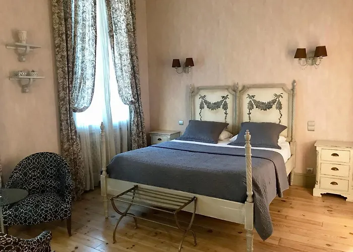 Demeure Saint Louis Historic Manor, 700m, Free Parking,a C,clim,wifi, View, Garden Oda ve Kahvaltı 4*