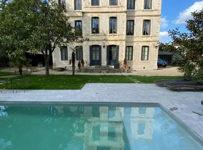 Alojamento de Acomodação e Pequeno-almoço Demeure Saint Louis Historic Manor, 700m, Free Parking,a C,clim,wifi, View, Garden 4*