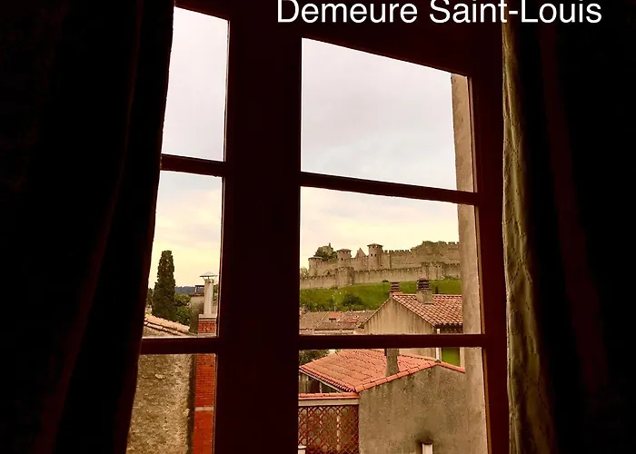 Alojamento de Acomodação e Pequeno-almoço Demeure Saint Louis Historic Manor, 700m, Free Parking,a C,clim,wifi, View, Garden Carcassonne