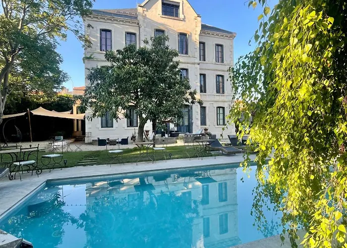 Demeure Saint Louis Historic Manor, 700m, Free Parking,a C,clim,wifi, View, Garden Oda ve Kahvaltı