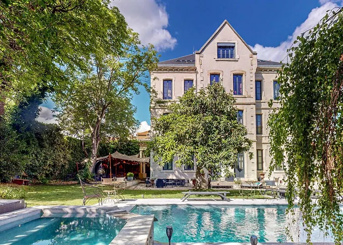 Demeure Saint Louis Historic Manor, 700m, Free Parking,a C,clim,wifi, View, Garden 4* Carcassonne